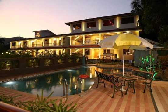 Meritas Seawind Beach Resort, Shrivardhan Luaran gambar